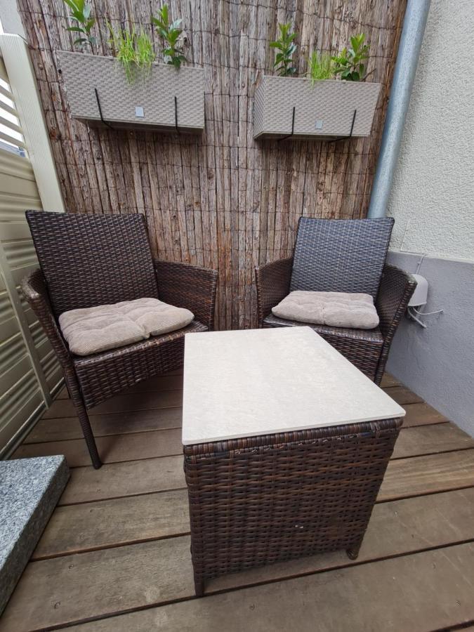 Familie Jonas Apartment Швайх Екстериор снимка